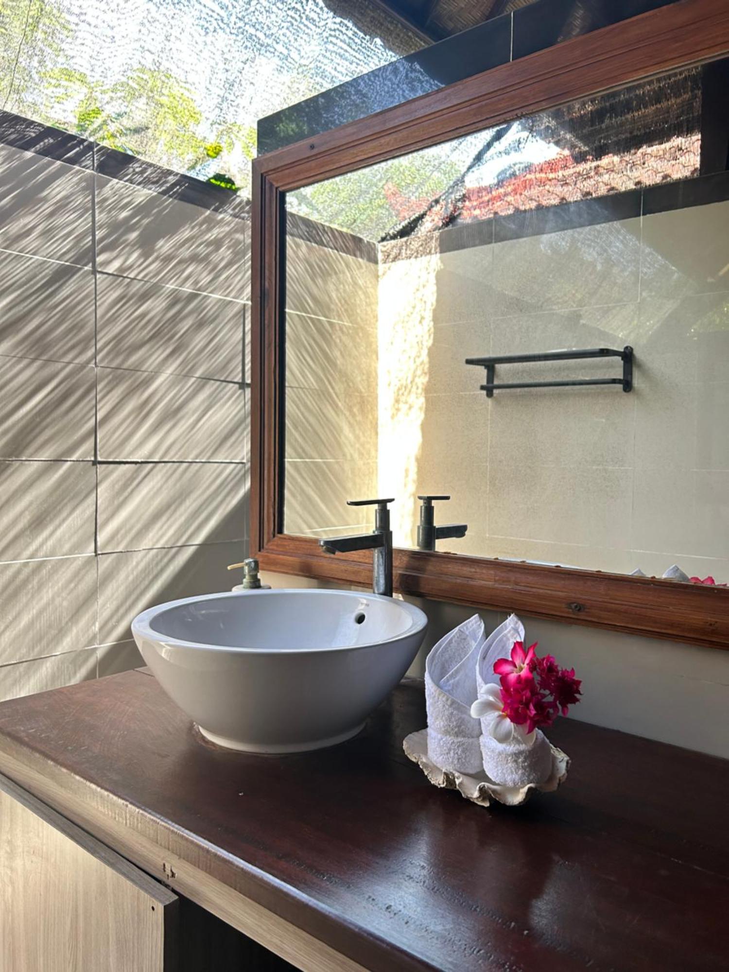 Island Cabanas Formerly Taman Sari Villa Lembongan Exterior foto
